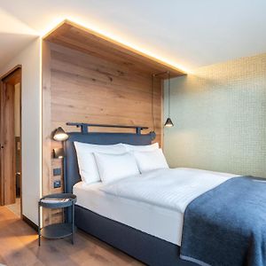 Double Room West
